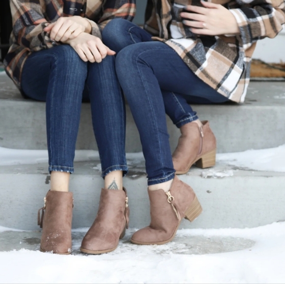 Nautica Shoes - Sienna Brown Ankle Boots size 9 1/2